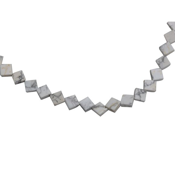 White Howlite Flat Necklace 4131 - Picture 4 of 7